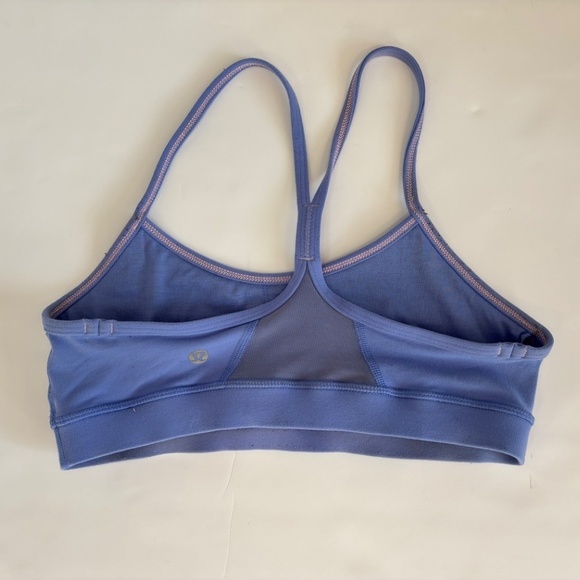 Lululemon Flow Y Bra IV Size 6 Blue - Picture 2 of 2
